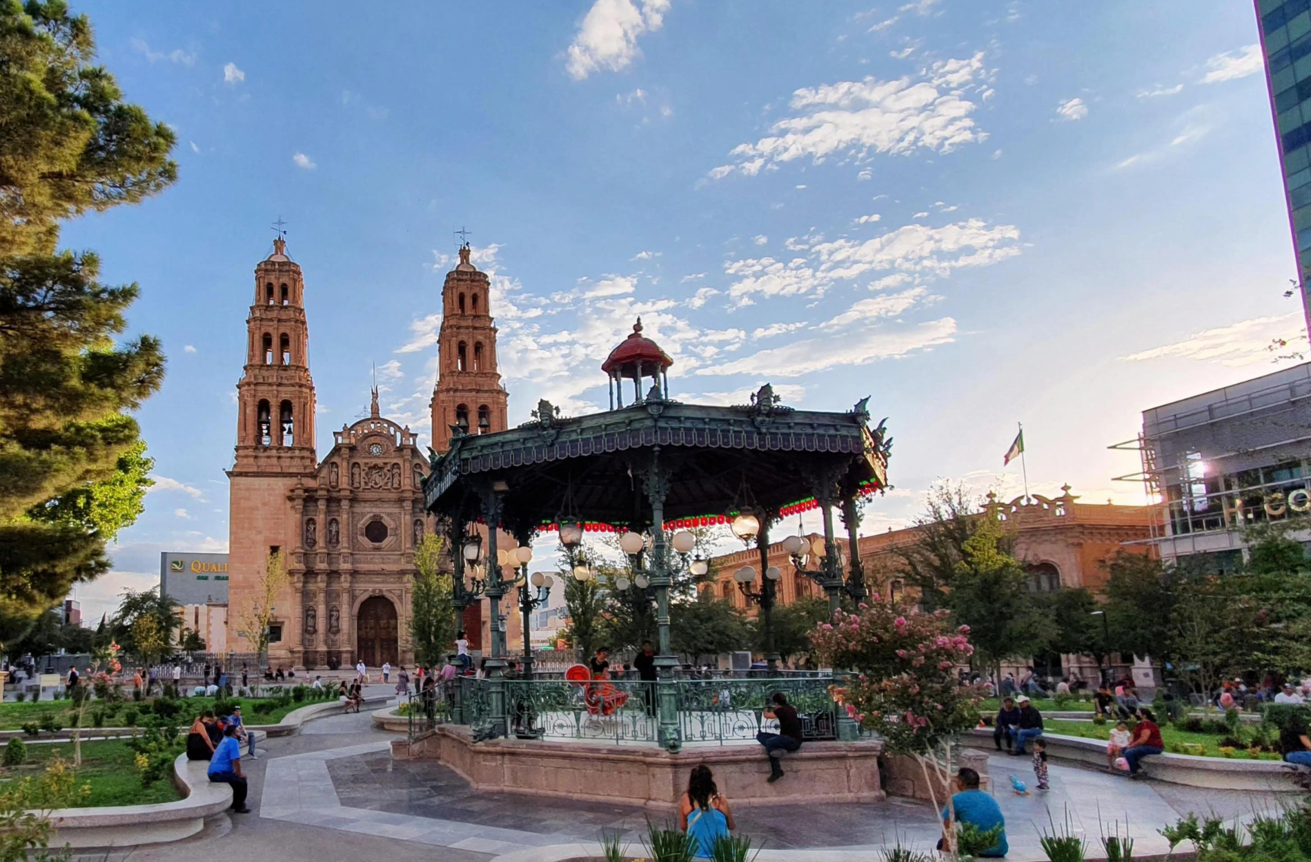 El Encanto de la Plaza de Armas de Chihuahua