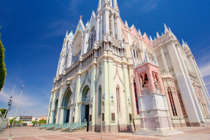 Hermosas e Impresionantes Iglesias mÃ¡s impresionantes de LeÃ³n